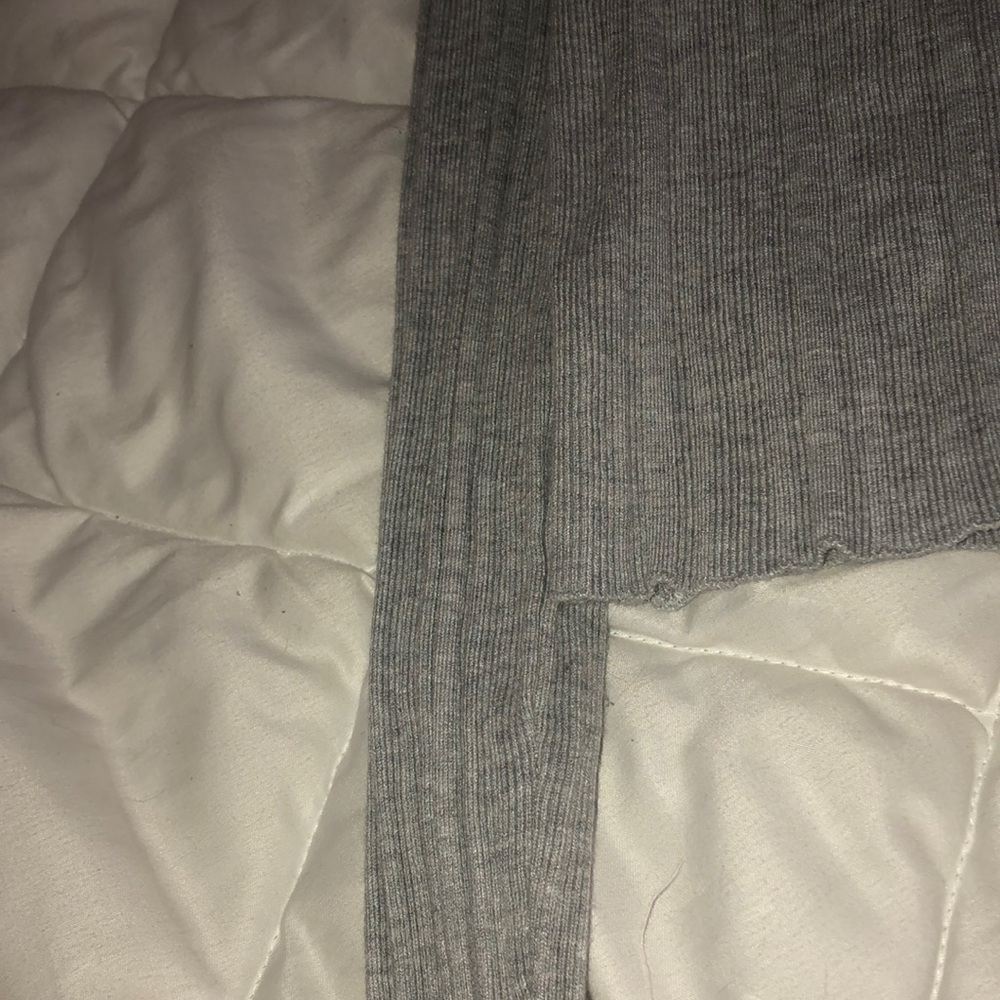 Garage sweater - Picture 3 of 4